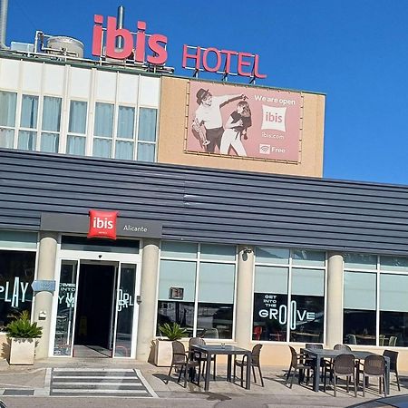 Ibis Hotel Alicante Esterno foto