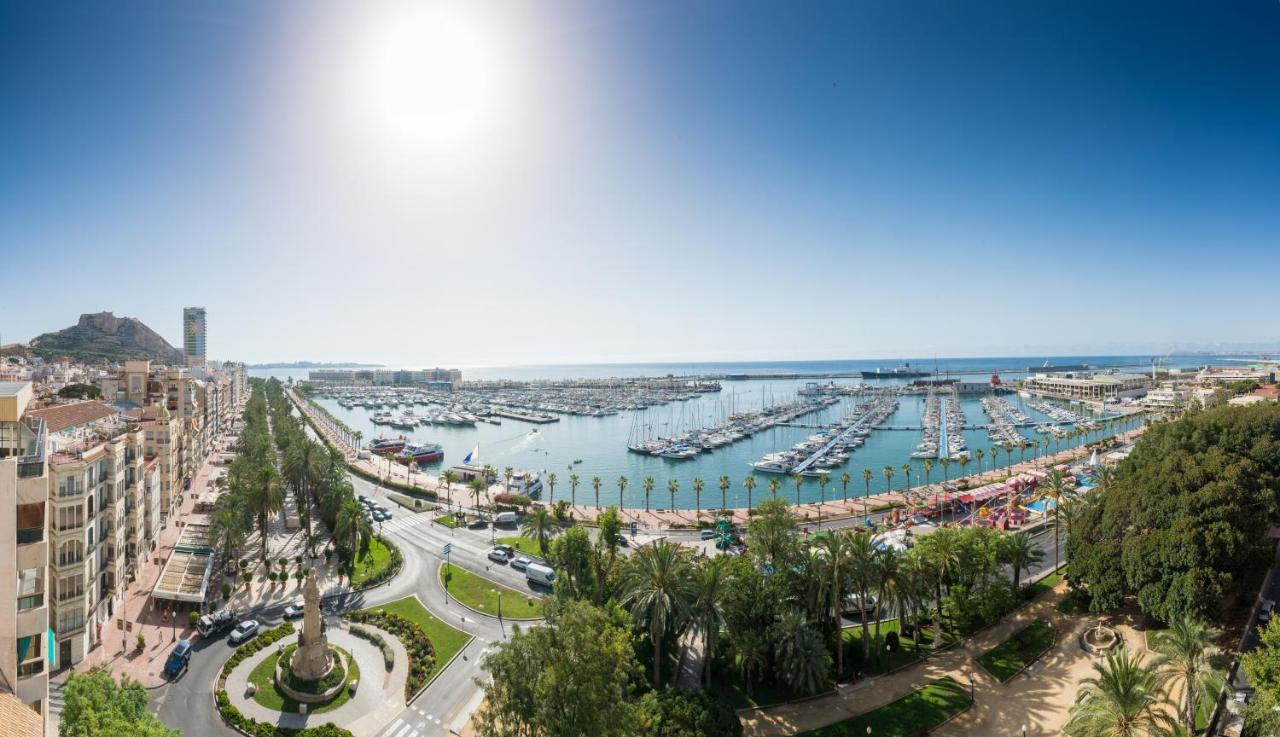 Ibis Hotel Alicante Esterno foto