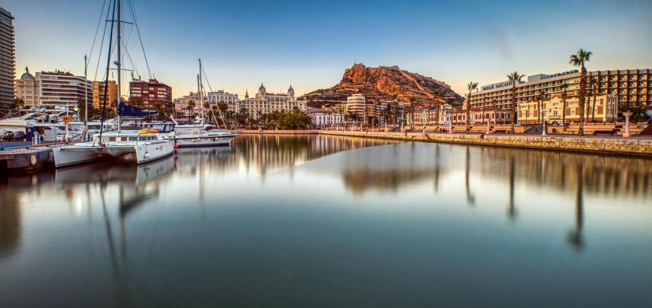 Ibis Hotel Alicante Esterno foto