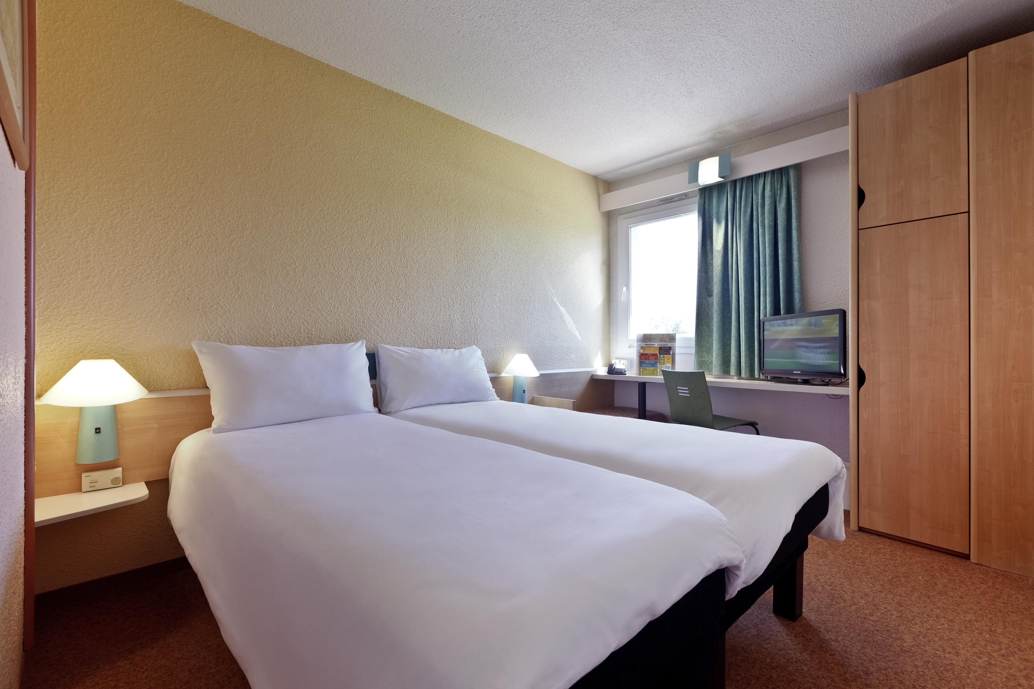 Ibis Hotel Alicante Esterno foto