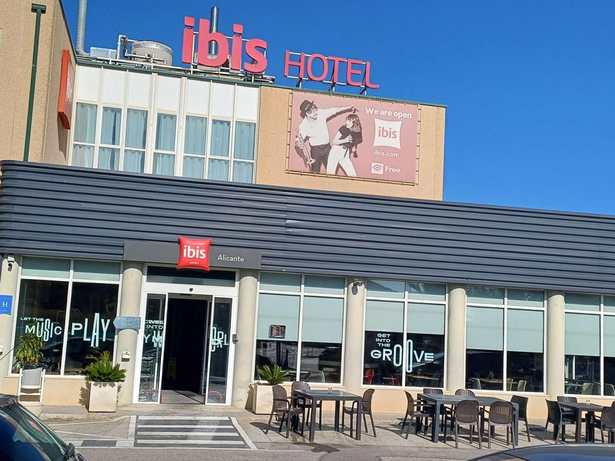Ibis Hotel Alicante Esterno foto