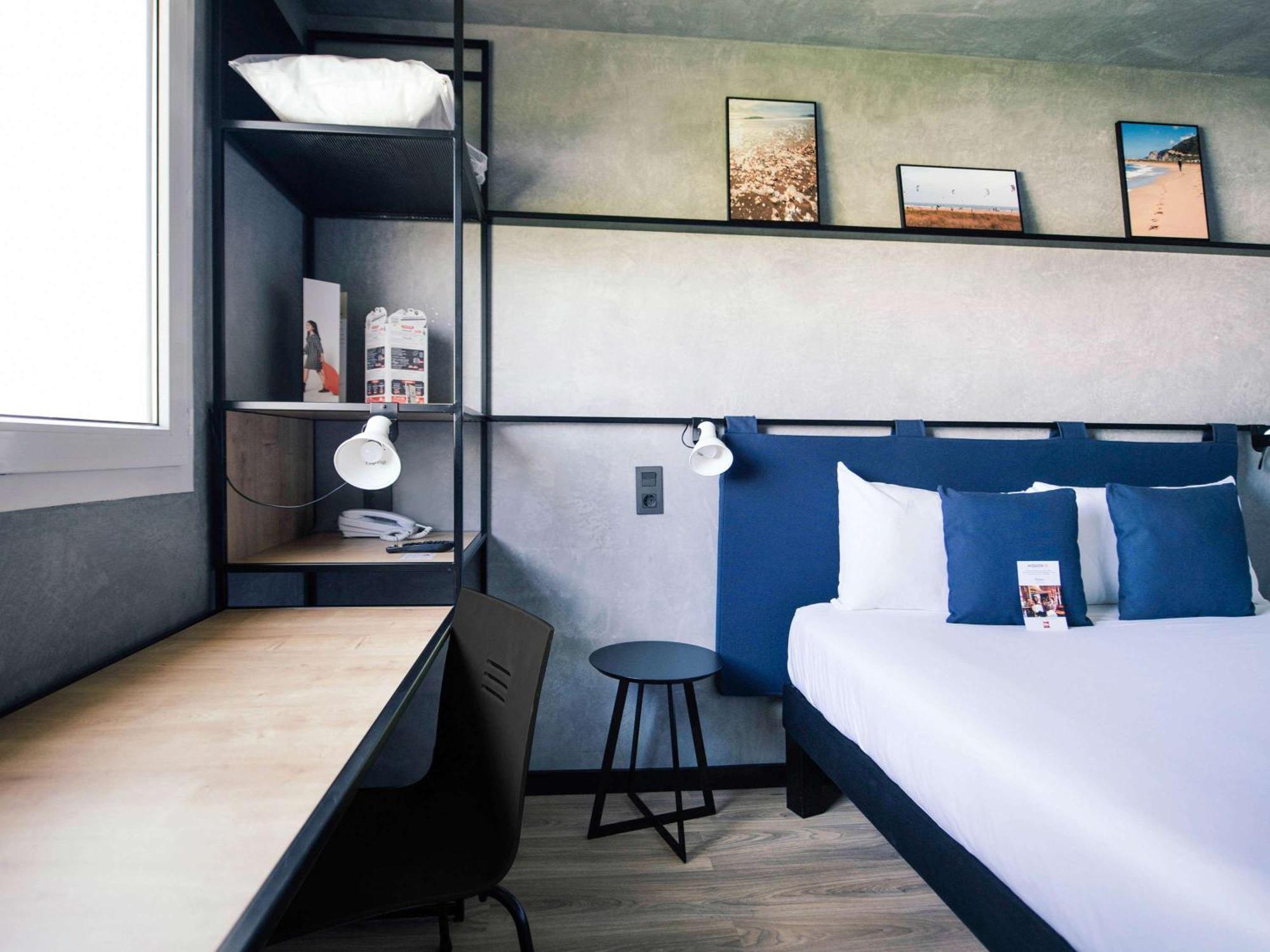 Ibis Hotel Alicante Esterno foto