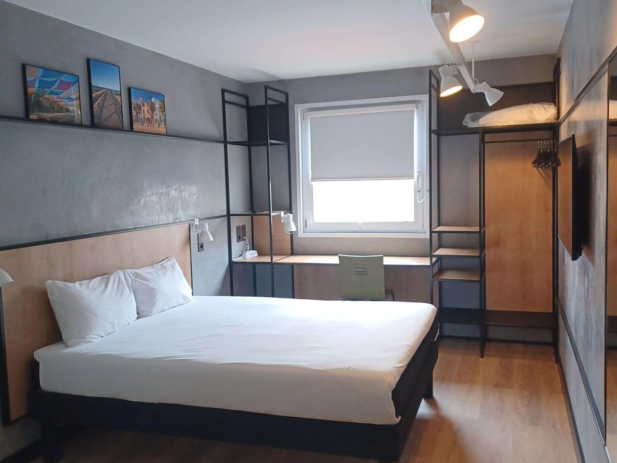 Ibis Hotel Alicante Esterno foto